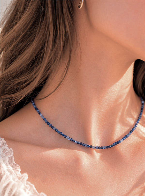 Colar de Sodalita 2mm Multifacetado - Direcionamento, Clareza Mental, Decisões, Discernimento