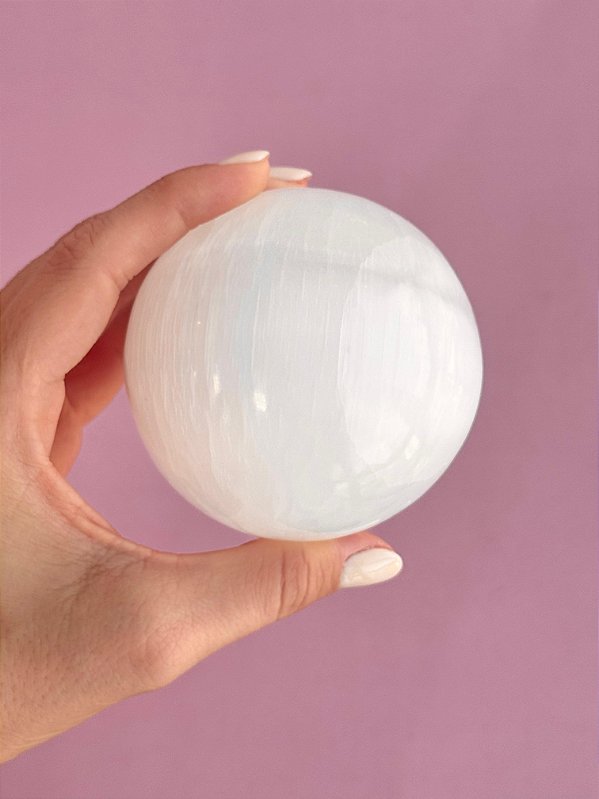 Esfera de Selenita G 8cm - Limpeza Energética; Paz de Espírito; Cansaço Mental e Dores