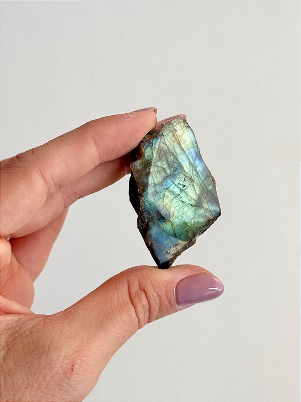 Labradorita Lapidada - Qualidade Especial  - Pedra da Magia; Quem é você; Conexão Espiritual