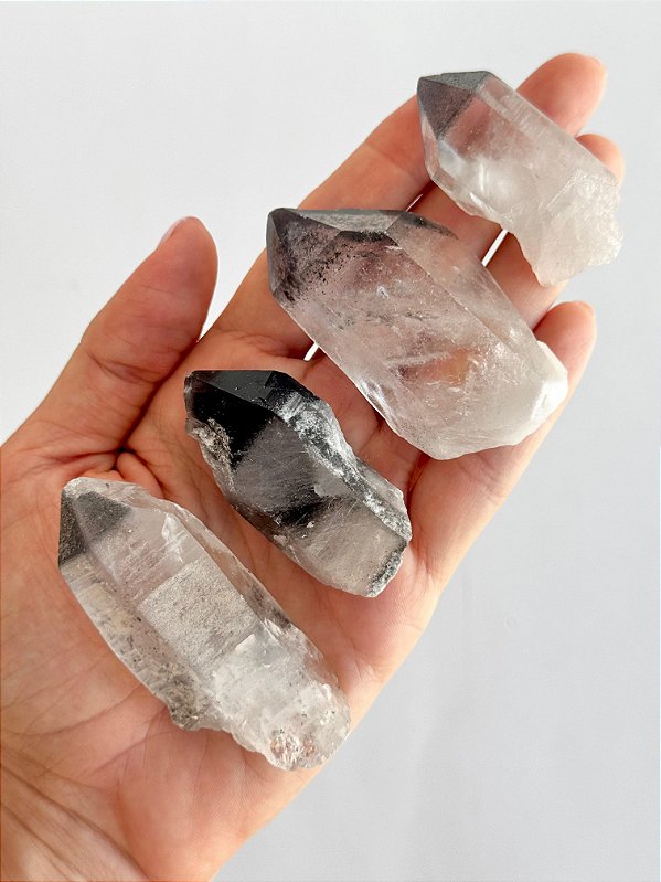 Quartzo com Clorita - Libera Mágoas, Restaura Alegria, Purifica e Regenera