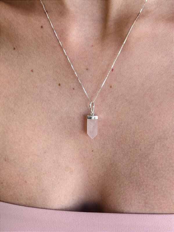 Pingente Ponta de Quartzo Rosa em Prata 925 - Amor; Autoestima; Relacionamentos