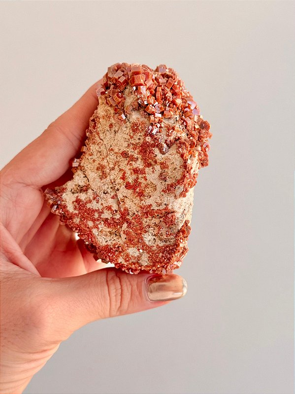 Vanadinita Bruta - Peça Única - VAN02 316g - "Pedra do Trabalho"; Transformar Sonhos em Ação