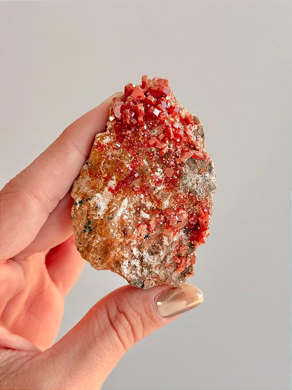 Vanadinita Bruta - Peça Única - VAN07 84g - "Pedra do Trabalho"; Transformar Sonhos em Ação