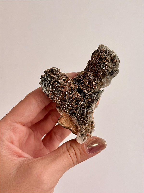 Vanadinita Bruta - Peça Única - VAN14 74g - "Pedra do Trabalho"; Transformar Sonhos em Ação