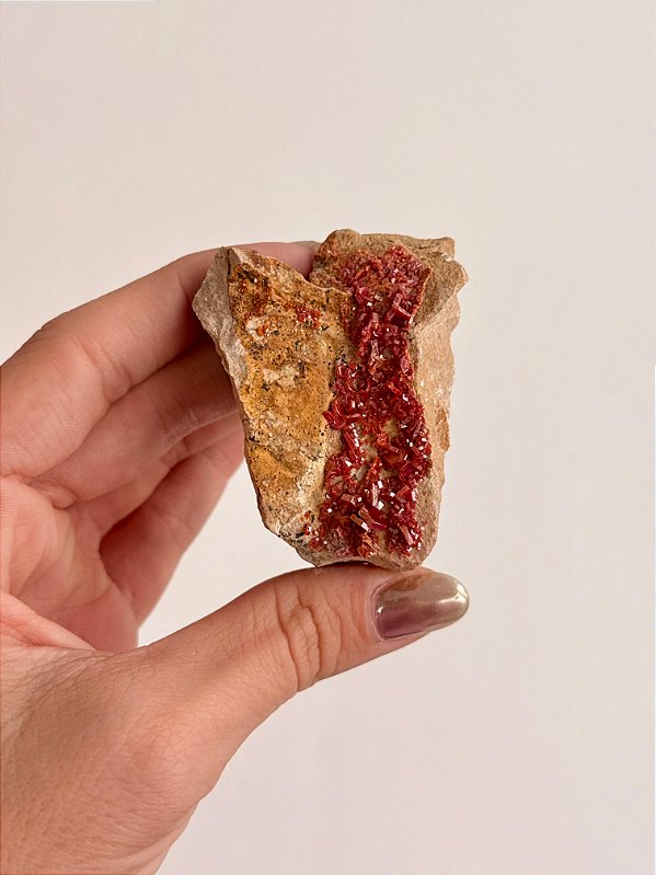 Vanadinita Bruta - Peça Única - VAN44 66g - "Pedra do Trabalho"; Transformar Sonhos em Ação