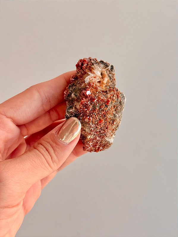 Vanadinita Bruta - Peça Única - VAN53 74g - "Pedra do Trabalho"; Transformar Sonhos em Ação