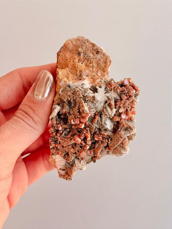 Vanadinita Bruta - Peça Única - VAN55 102g - "Pedra do Trabalho"; Transformar Sonhos em Ação