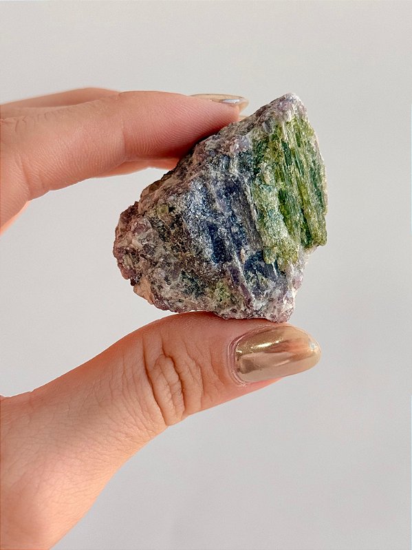 Lepidolita Bruta com Inclusão - Peça Única - LEPINC02 46g - Missão de Vida; Fé e Calma