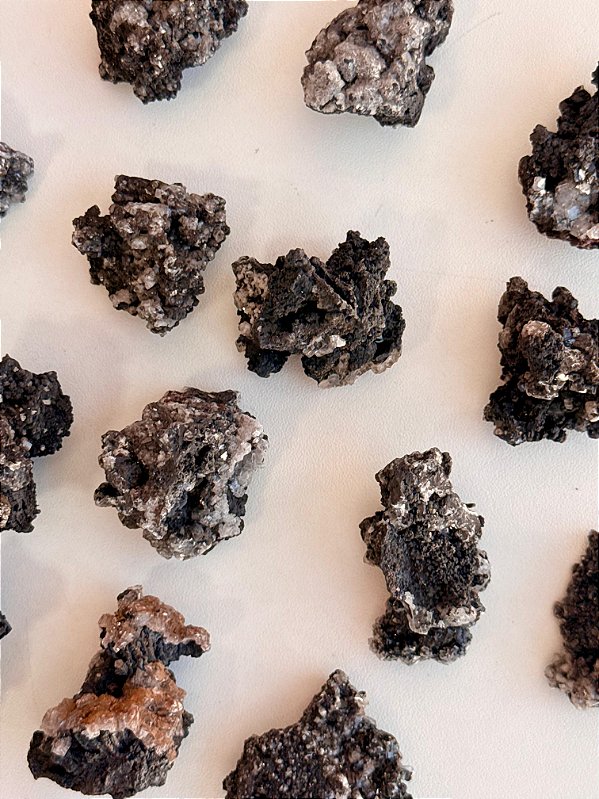 Goethita Bruta Mini - Pedra de Poder; Mistério e Profundidade; Dissolve Bloqueios; Bruxaria