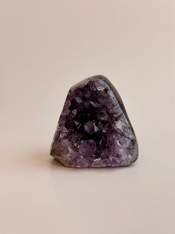 Drusa de Ametista Encantada - DAE136 106g - Eleva a Vibração; Intuição e Conexão