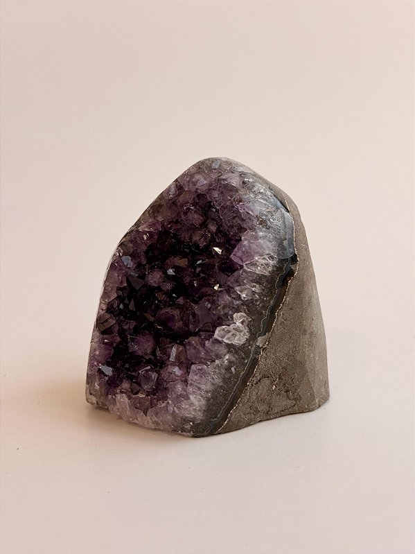 Drusa de Ametista Encantada - DAE137 166g - Eleva a Vibração; Intuição e Conexão