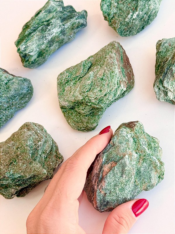 Fucsita Bruta G - Liderança; Conquista; Confiança na vida