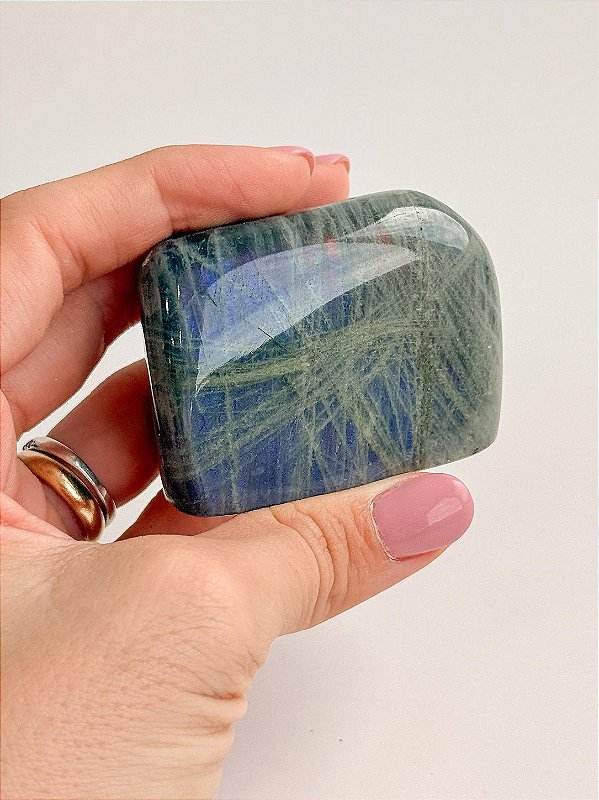 Labradorita Lapidada LAB182 - 150g - Pedra da Magia; Quem é você; Conexão Espiritual