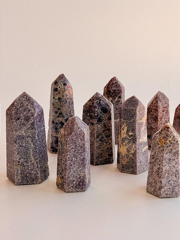 Ponta de Lepidolita - Cristal da Fé; Missão de Vida; Transforma Desafios em Propósito; Confiar na Vida