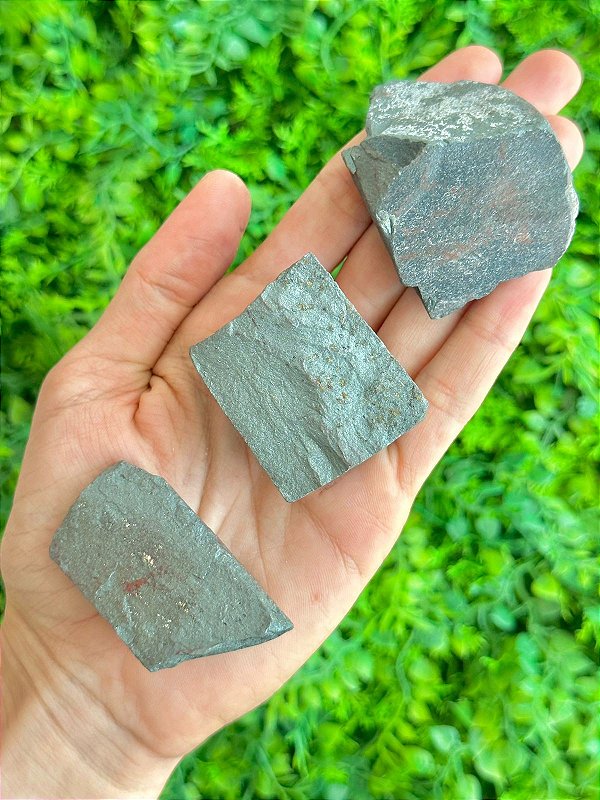 Hematita Bruta - Proteção, Disciplina, Afasta Vícios e Melhora Hábitos