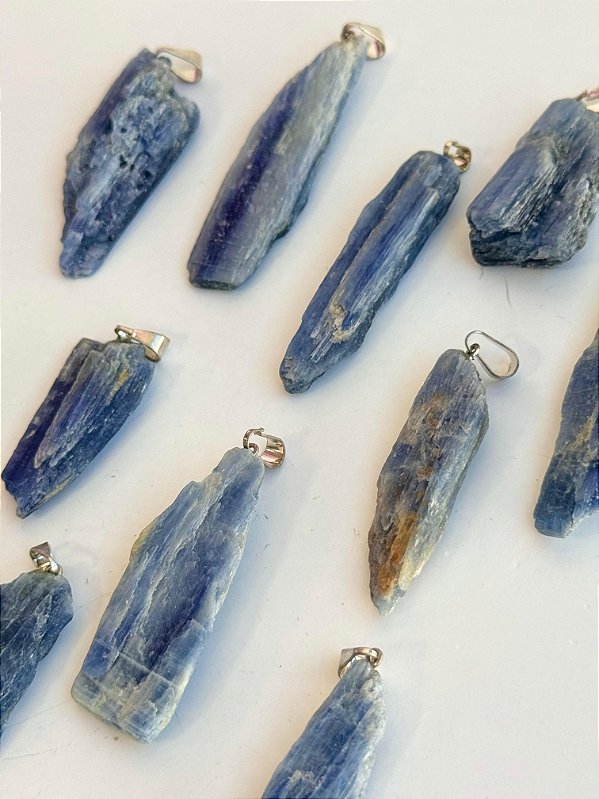 Pingente de Cianita Azul - Proteção dos Anjos - Cristal de Arcanjo Miguel