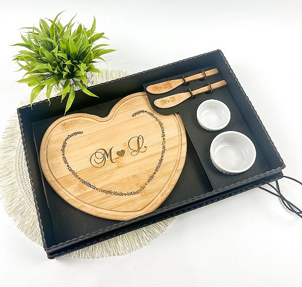Kit Para Petisco Bambu Formato Coração 5 Pçs Personalizado - Casamento
