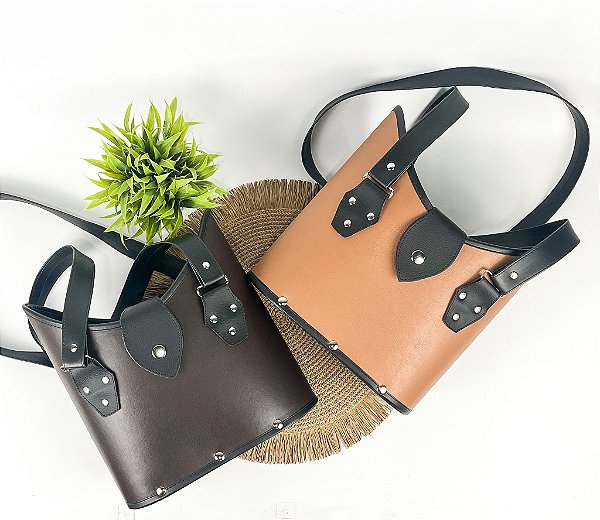 Bolsa Meia Lua em Couro Sintético Personalizada