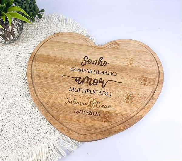 Tábua em Bambu Coração com Personalização