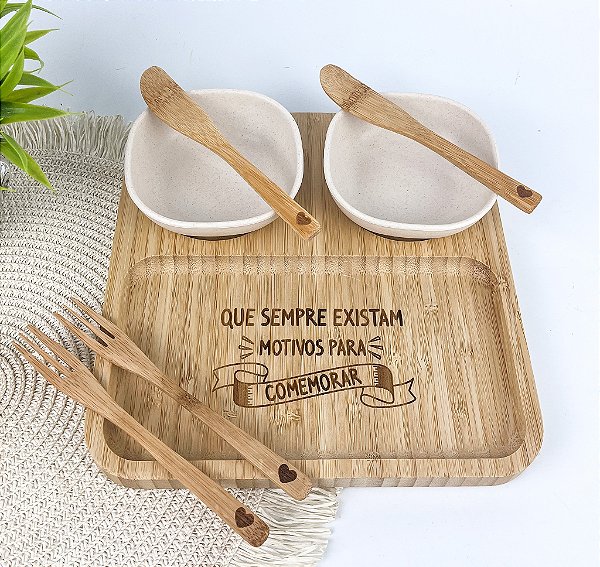 Conjunto para Petiscos e Patês em Bambu Personalizado convite padrinhos