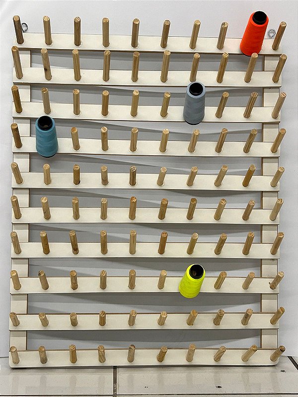 Suporte De Madeira  Para  100 Cones De Linha Costura