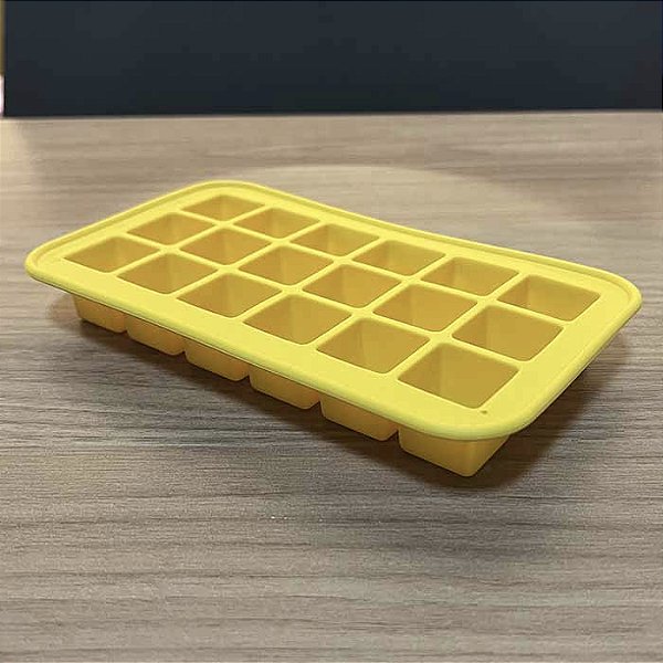 Forma de gelo - 18 cubos - Amarelo