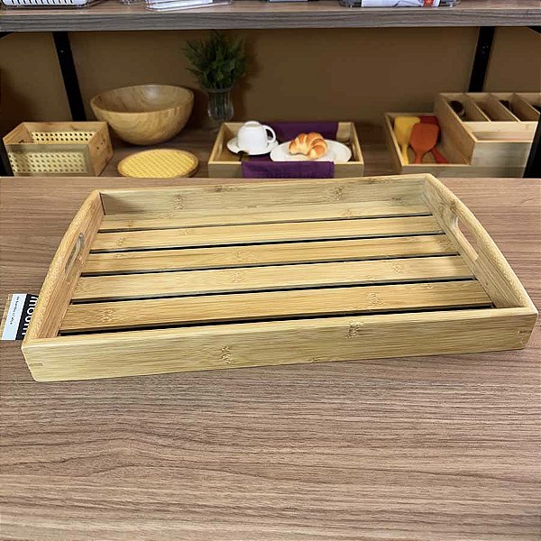 Bandeja Retangular Vazada com Alças - 45cm - Bambu