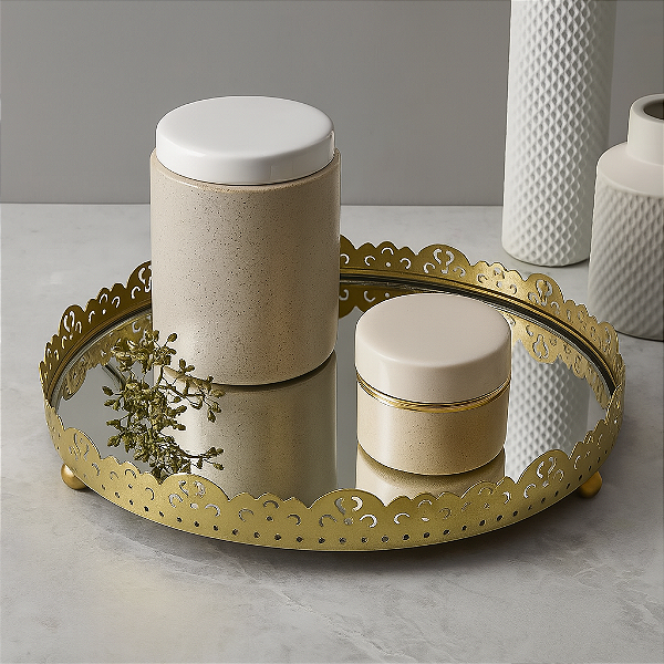 Bandeja de Metal Decorativa Dourada – Sofisticação para Lavabo e Alta Rotatividade na Revenda