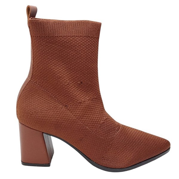 Bota Quiz Novidade Cabedal em Tecido