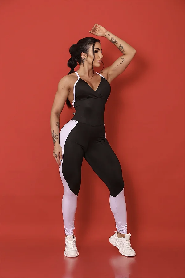 Macacão Fitness Suplex Ísis ( Preto com detalhe branco)