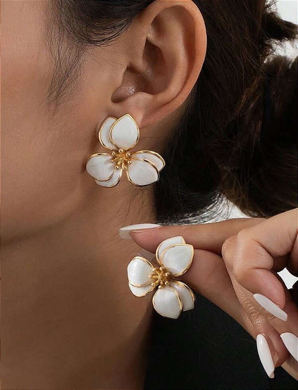 Brinco Flor Branca
