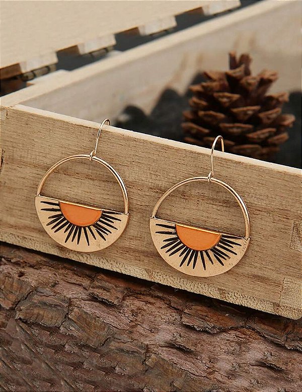 Brinco Boho Meio Sol Dourado