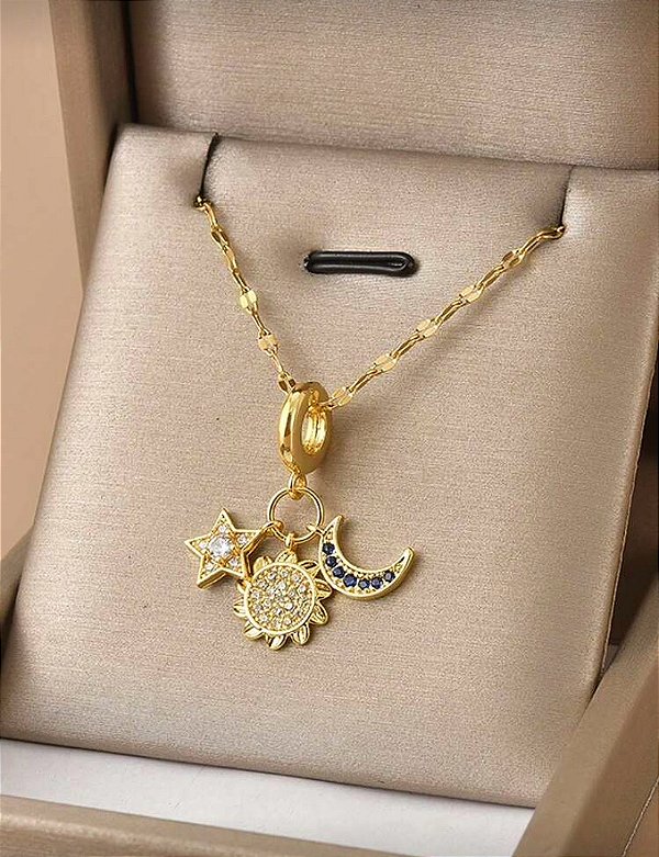 Cordão Pingentes Sol e Lua Dourado