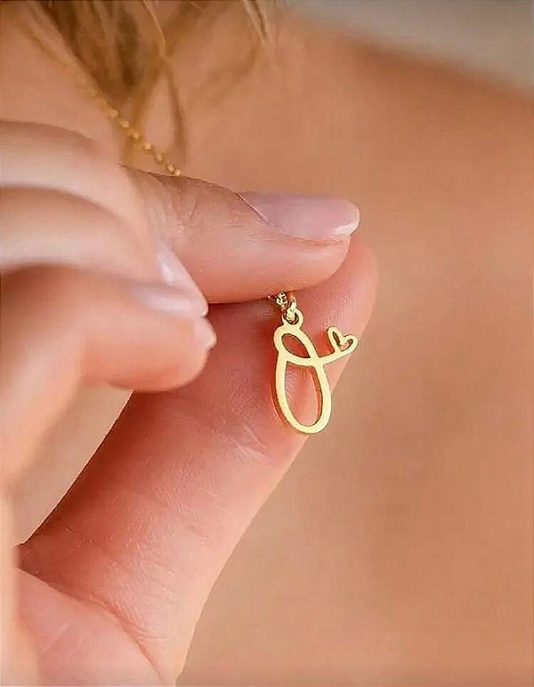 Cordão Letra Delicada Dourado