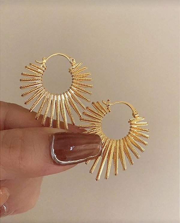 Brinco Isabel Dourado