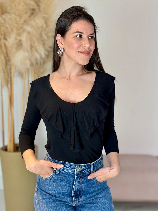 BLUSA BABADO ROSE PRETO