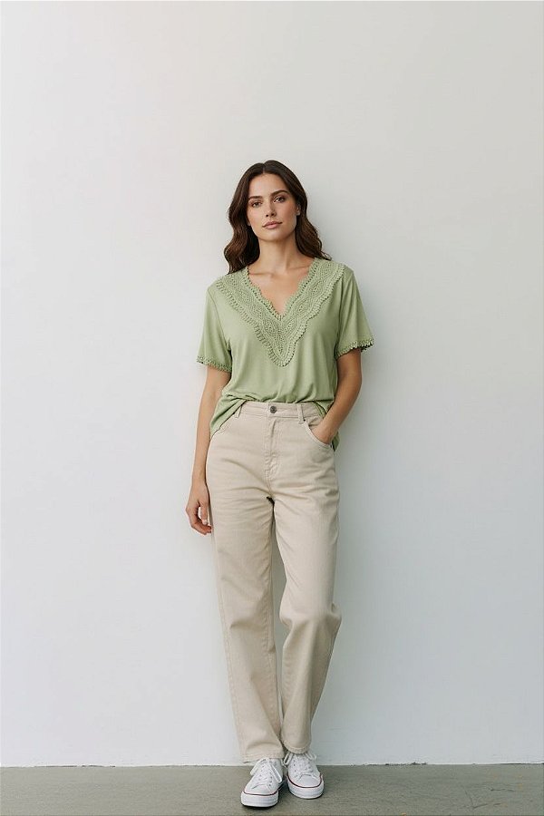 BLUSA DECOTE V GUIPIR VERDE