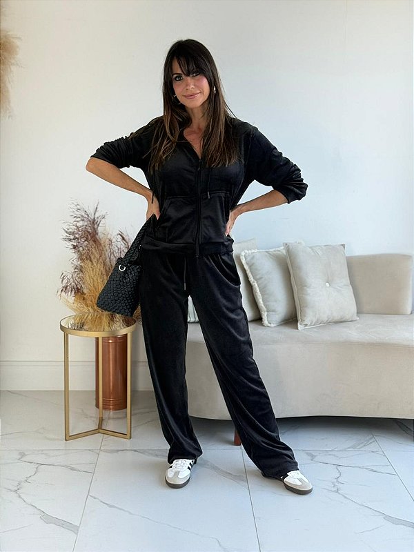 CONJUNTO PLUSH PRETO