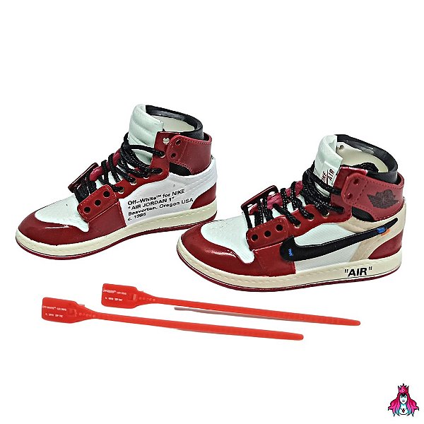 Mini Sneakers ''Air Jordan 1 Off-White for NIKE''  cor Preto Vermelho & Branco C/ Mini Zip's (Tags)