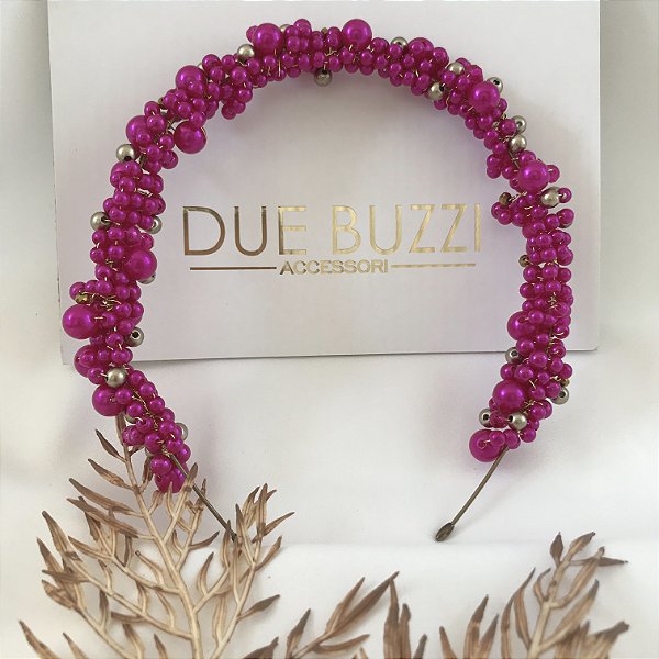 Tiara Fiorella | Tiara com pérolas e cristais pink e douradas | Linha clássica conforto