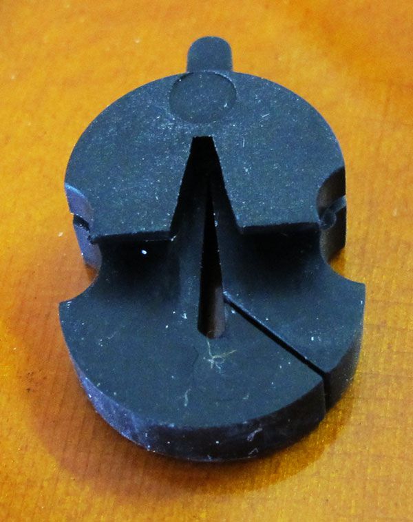 Surdina de Borracha com Pino para Violino e Viola