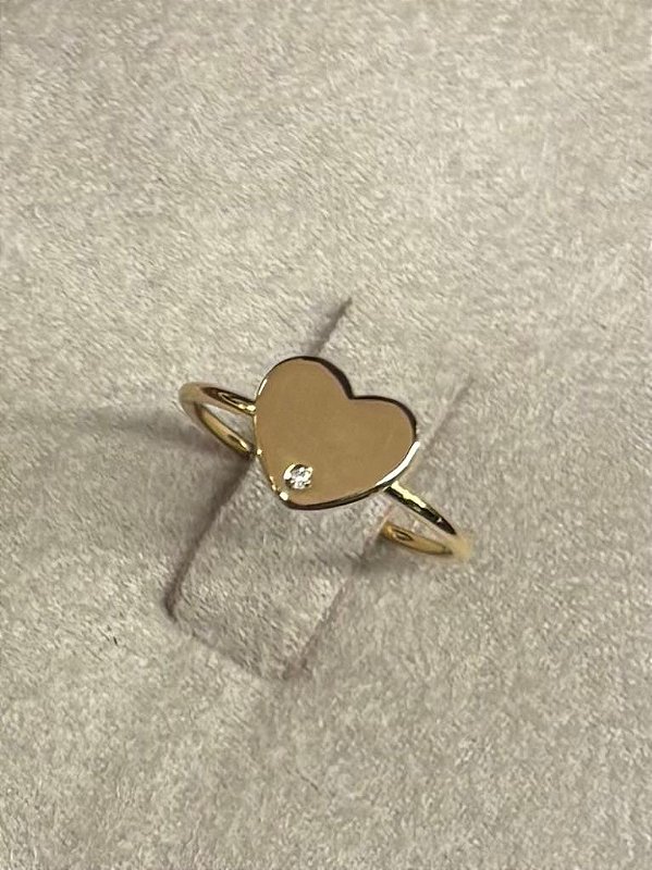 ANEL CORAÇÃO DETALHE DIAMANTE