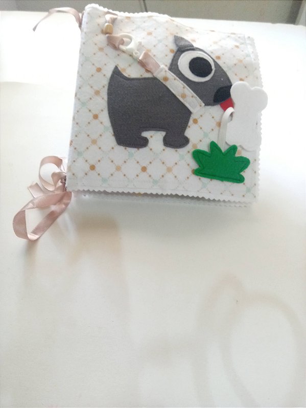Livro Sensorial  em Feltro Cachorrinho