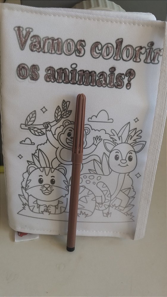 Livro de Tecido Pinta & Lava