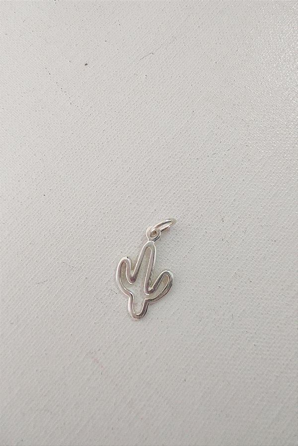 PINGENTE CACTO VAZADO PRATA 925