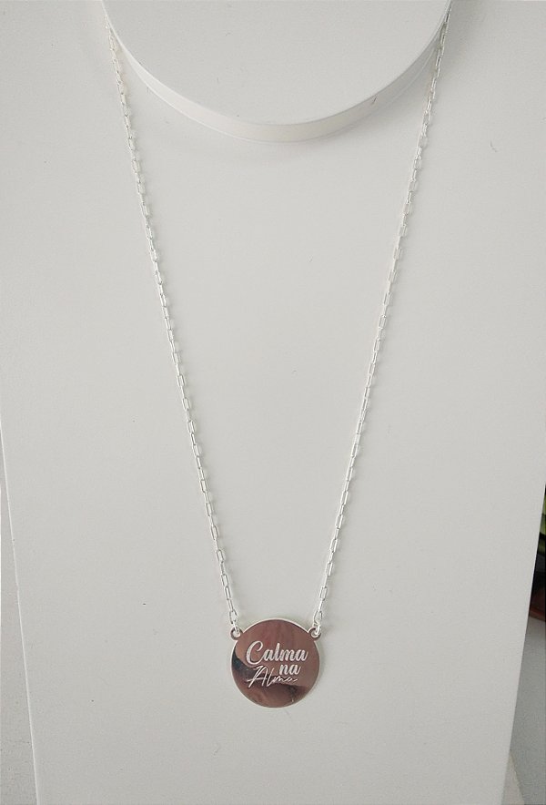COLAR PLACA CALMA NA ALMA PRATA 925