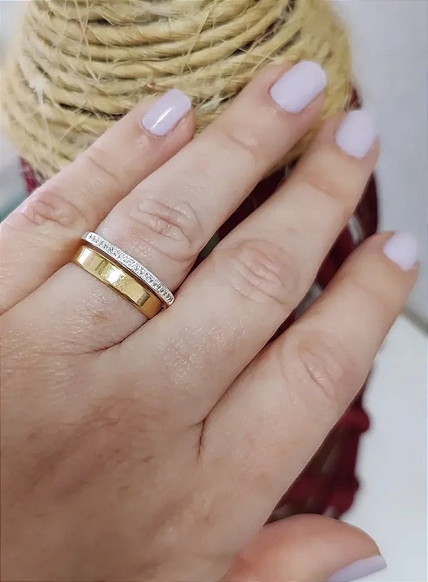 ANEL DE PRATA 925 APARADOR CRAVEJADO ZIRCÔNIAS