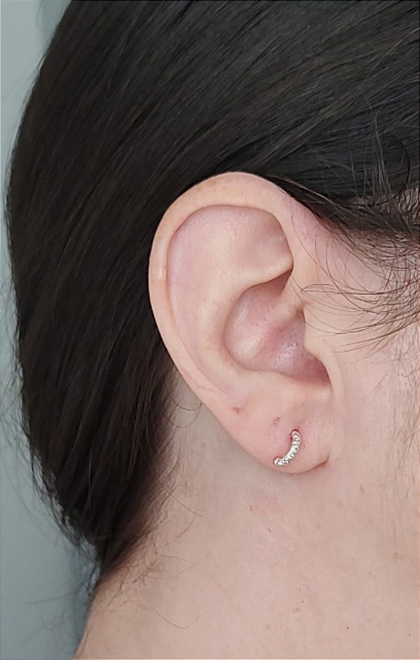 ARGOLINHA DE PRATA 925 PEQUENA CRAVEJADA ZIRCÔNIAS