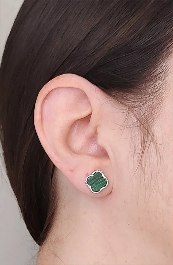 BRINCO TREVO PEDRA NATURAL PRATA 925