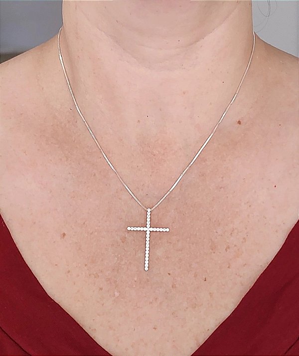 COLAR DE PRATA 925 CRUZ CRAVEJADA ZIRCÔNIAS LUXO